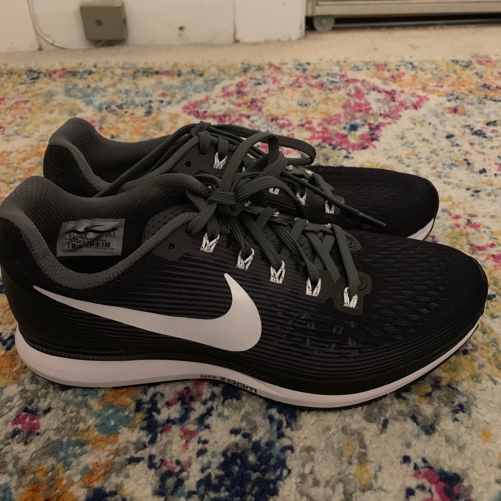 Brand new Nike Zoom